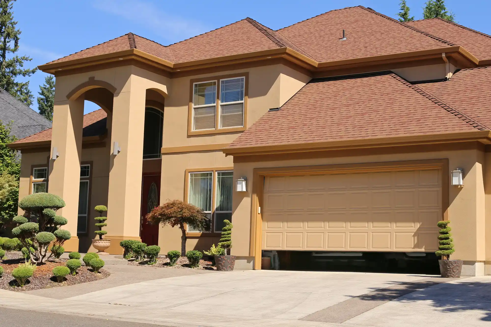 Garage door replacement project completed in Sandy